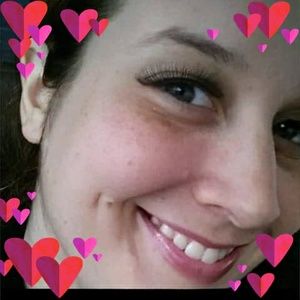 Meet your Posher, Eva